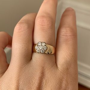 14k Gold 7 Diamond Ring Halo Style Vintage Floral Sparkle